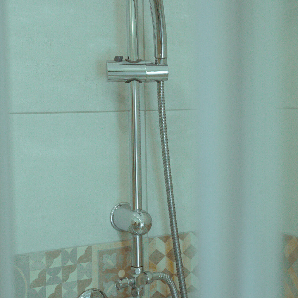 Hos-1023